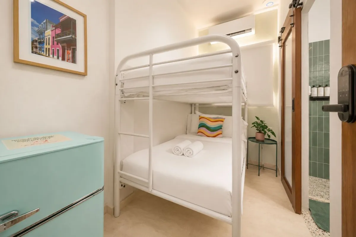 Minimalist Bunk Room